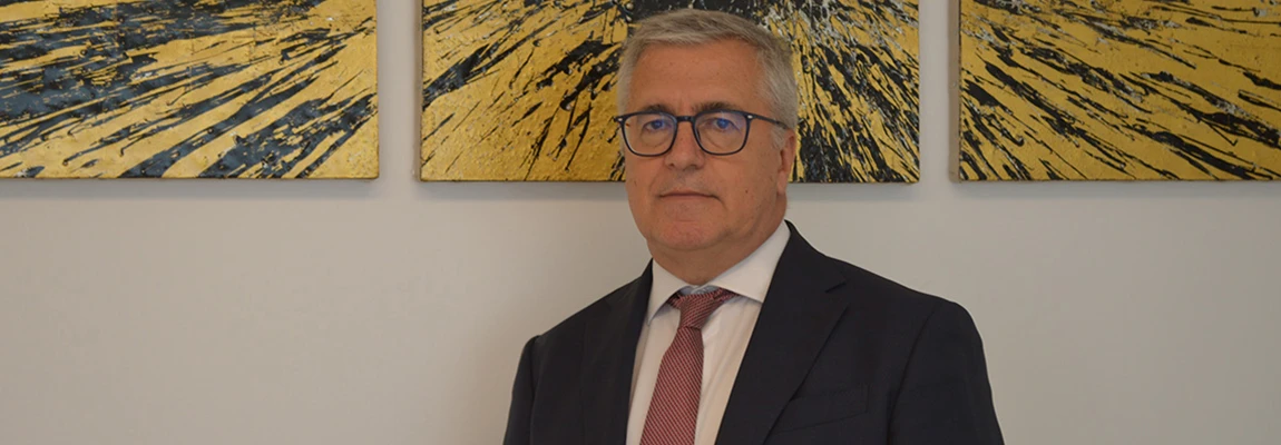 Roberto Tribuno in ufficio